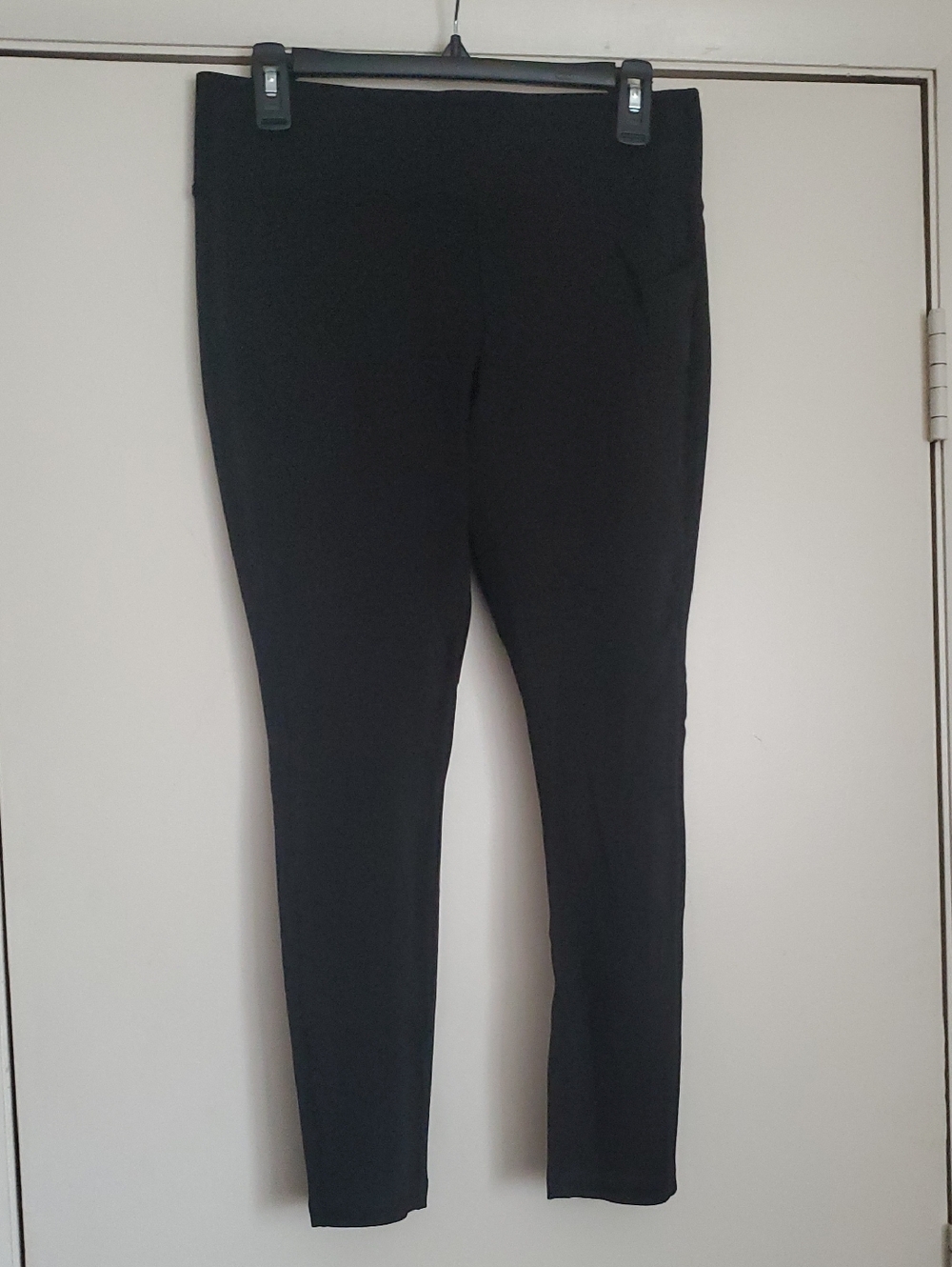 *NWT* Torrid's Pocket Pixie Studio Black Ponte Women's Leggings Pants